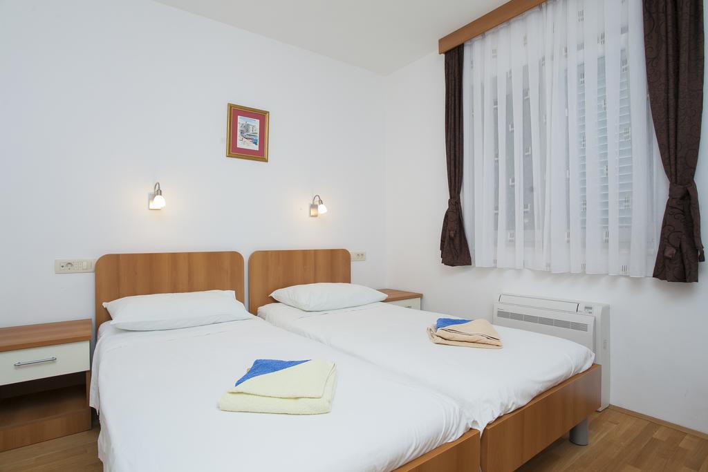 Apartments Villa Maris ルンバルダ 部屋 写真