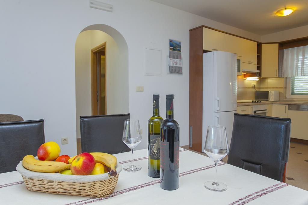 Apartments Villa Maris ルンバルダ 部屋 写真