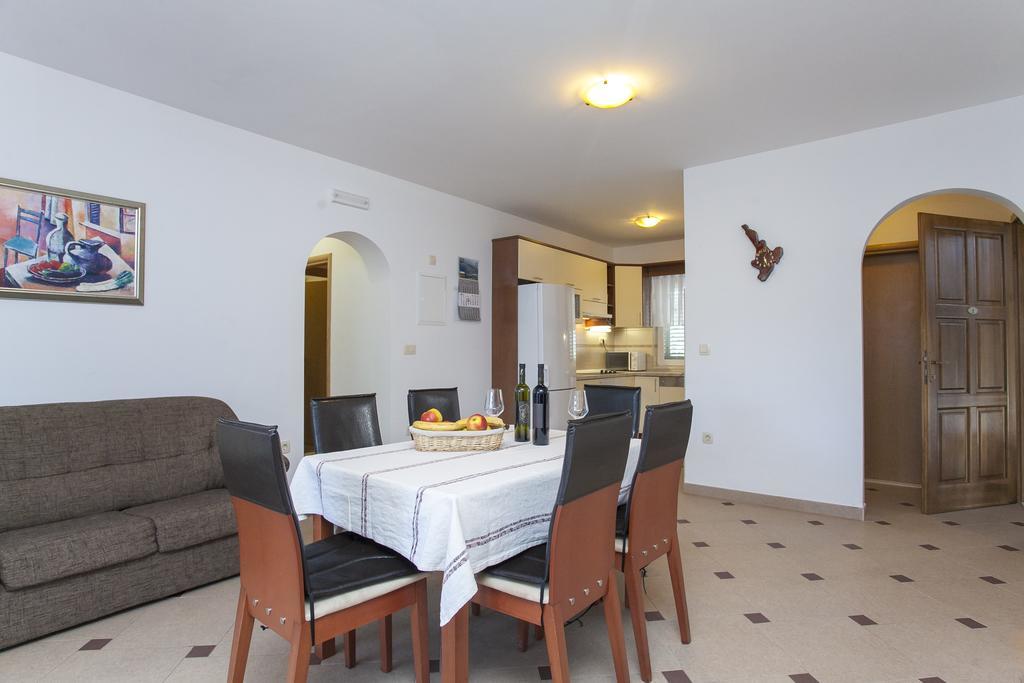Apartments Villa Maris ルンバルダ 部屋 写真