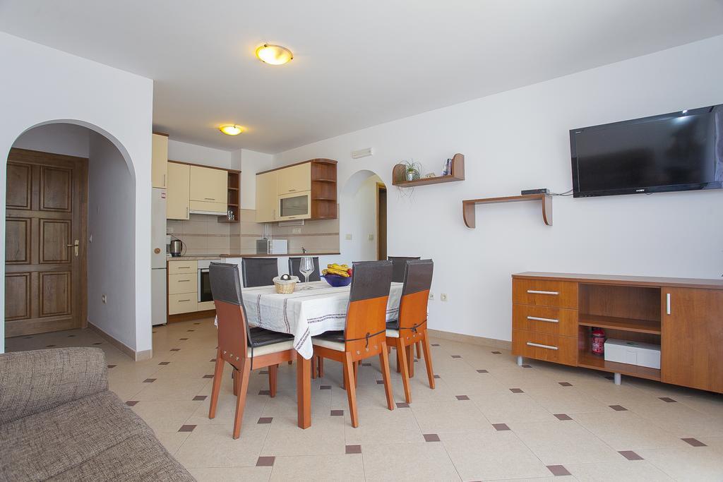 Apartments Villa Maris ルンバルダ 部屋 写真