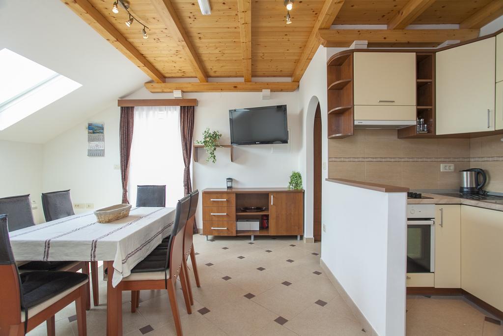 Apartments Villa Maris ルンバルダ 部屋 写真